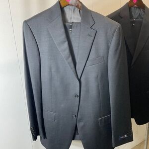Suit by HART SCHAFFNER MARX size 40 LONG